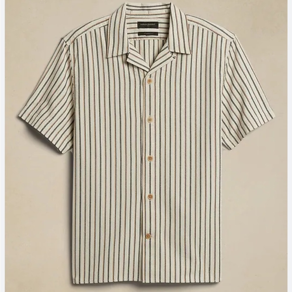 Brand new Banana Republic button up